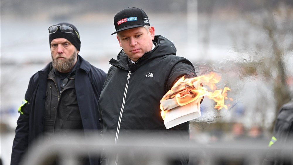 Švedska i Danska su u kontaktu o pitanju spaljivanja primjeraka Kur'ana