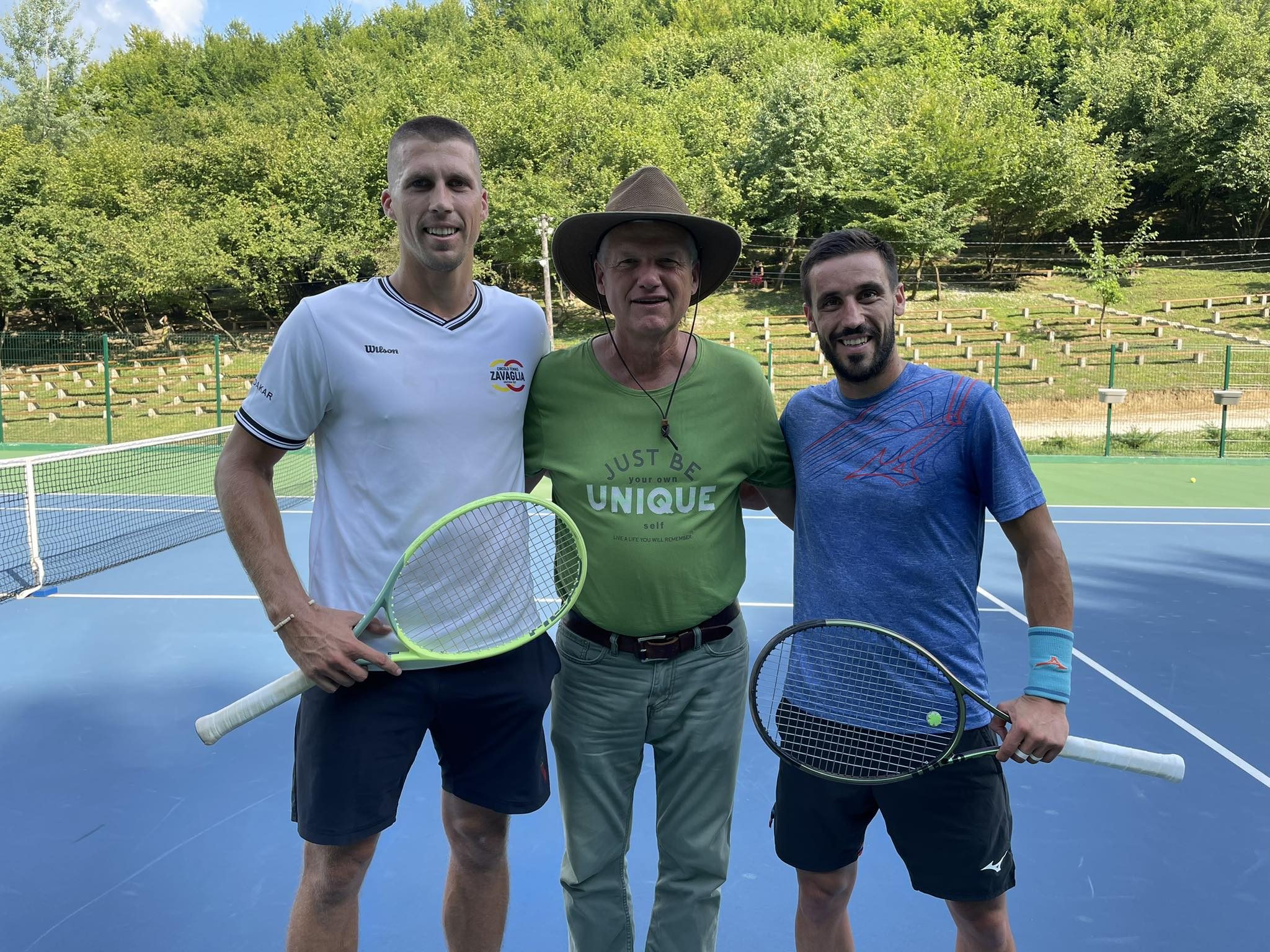 VIDEO) Semir, Nerman i Damir vas pozivaju na teniski spektakl u parku “Ravne 2” Visoko.ba