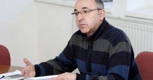 dr. Senad Karavdić