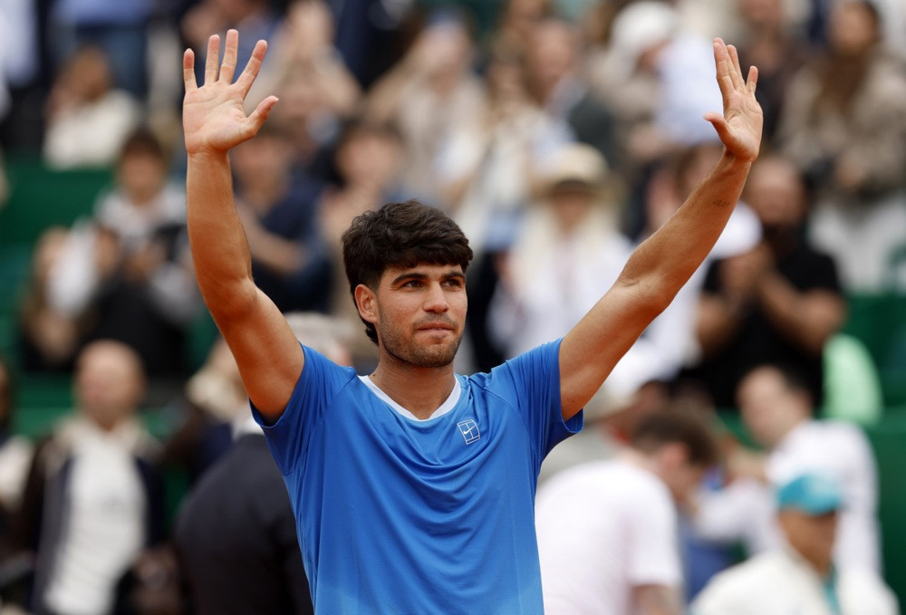 Alcaraz i Sinner ubjedljivo do polufinala